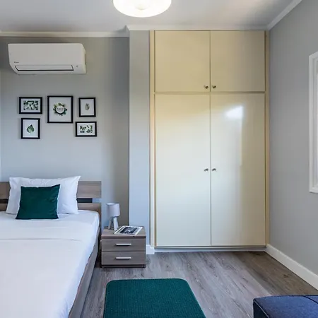 Peale's 2-bedroom In Mackenzie Appartement *