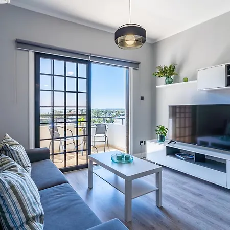 Peale's 2-bedroom In Mackenzie شقة