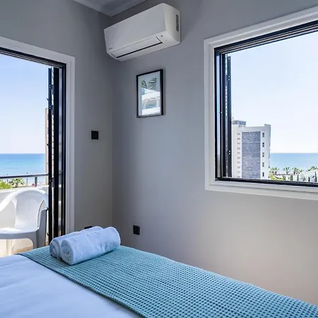 Peale's 2-bedroom In Mackenzie Larnaca