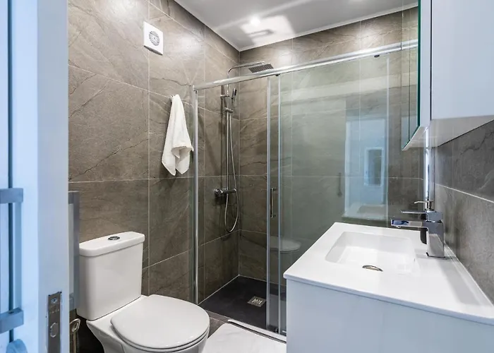 Appartement Peale's 2-bedroom In Mackenzie Larnaca