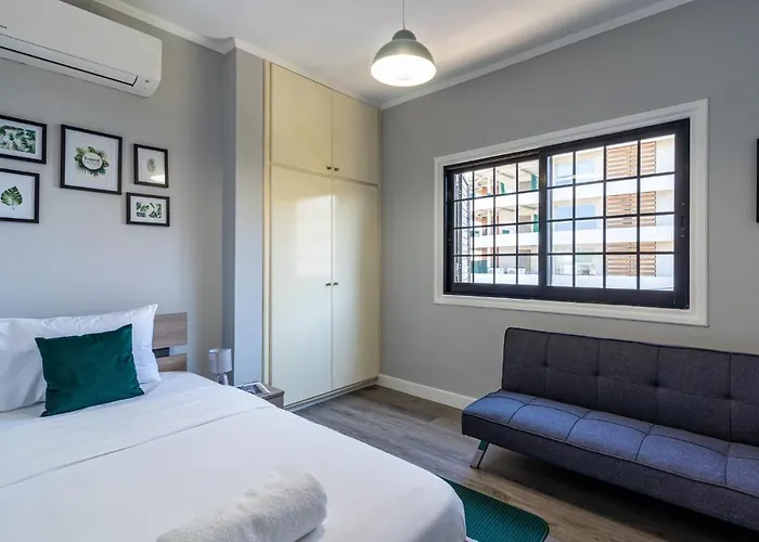 Peale's 2-bedroom In Mackenzie